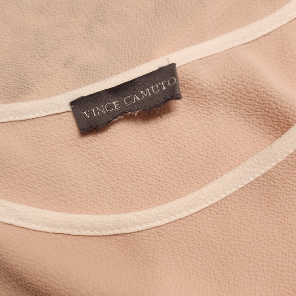 Vince Camuto Blouse ๐ - Picture 7 of 9